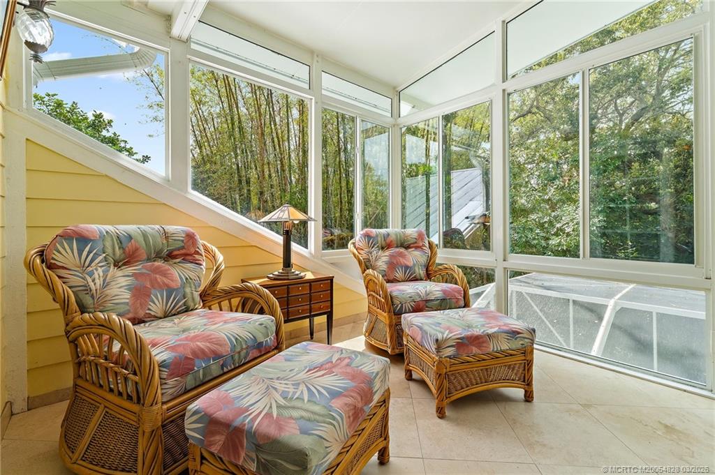 540 SE Saint Lucie Blvd