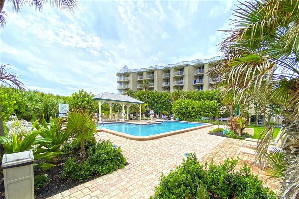 529 NE Plantation Road 310