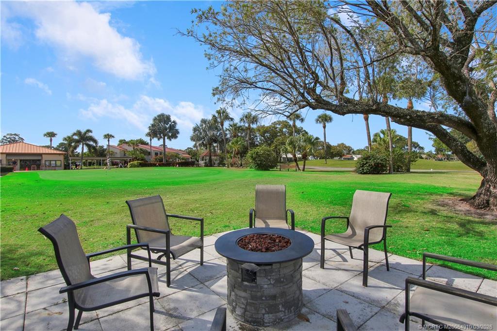 5323 SE Miles Grant Road 206