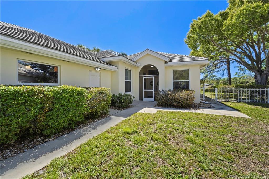 7628 SE Autumn Lane