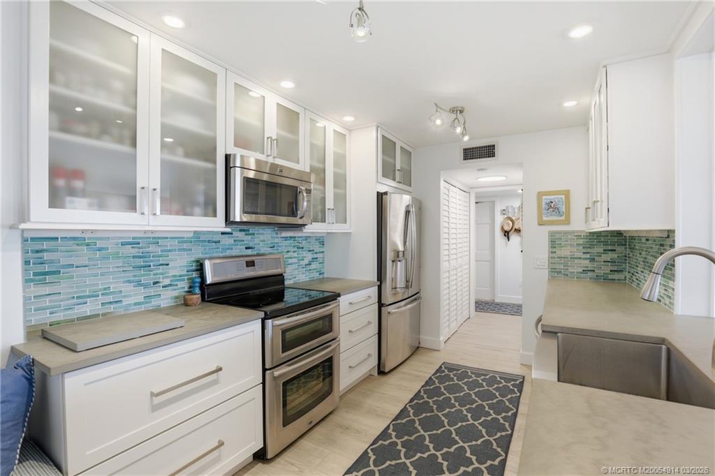 1555 NE Ocean Blvd 108 -N