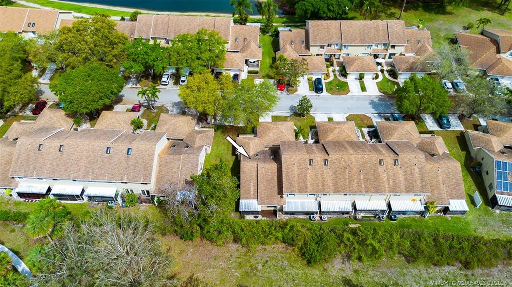 1201 Maplewood Drive