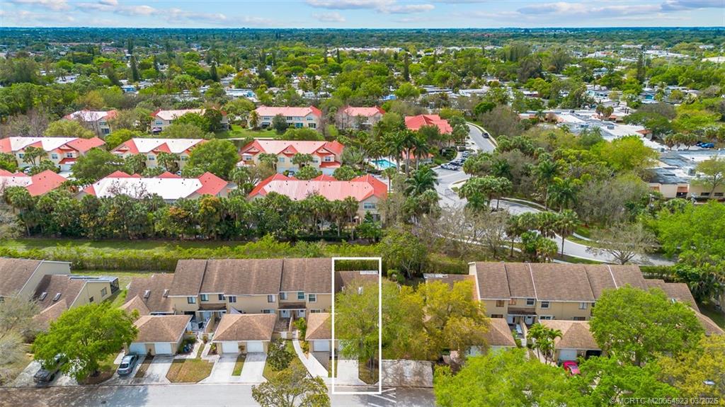 1201 Maplewood Drive