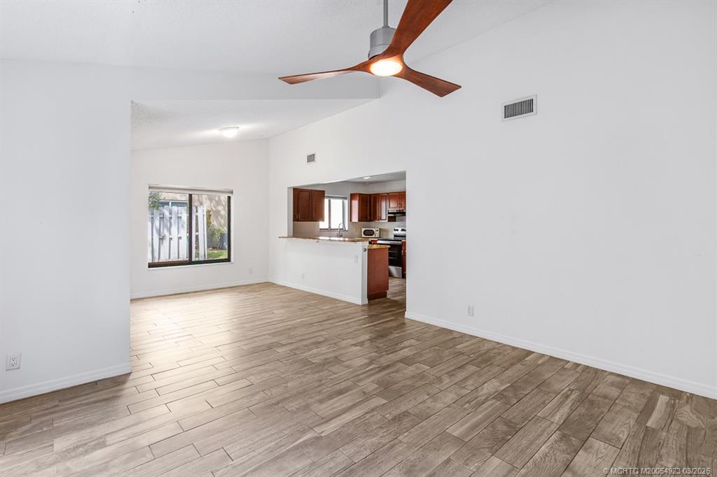 1201 Maplewood Drive