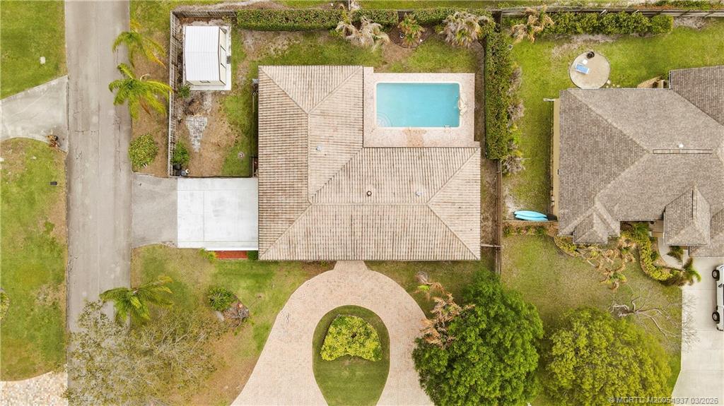 4379 SE Tall Pines Avenue