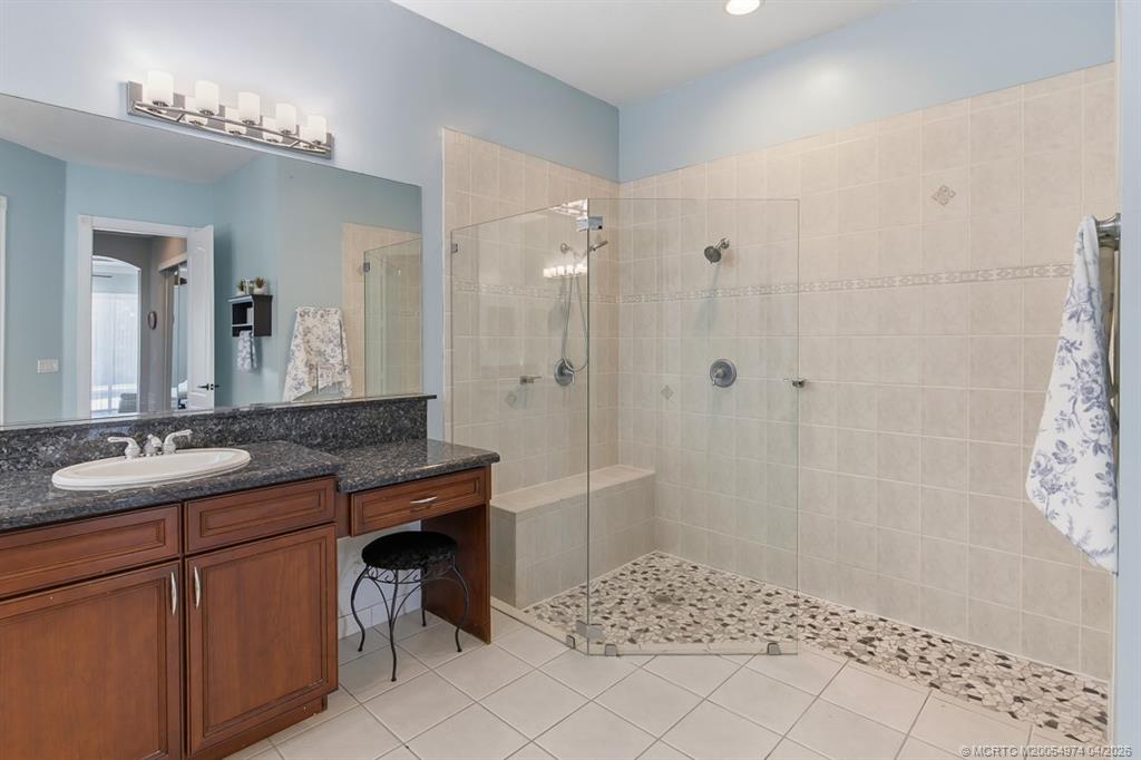 4811 SW Long Bay Drive