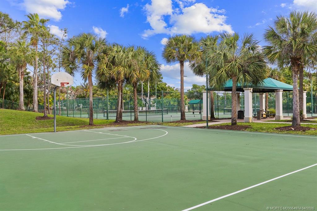 4811 SW Long Bay Drive