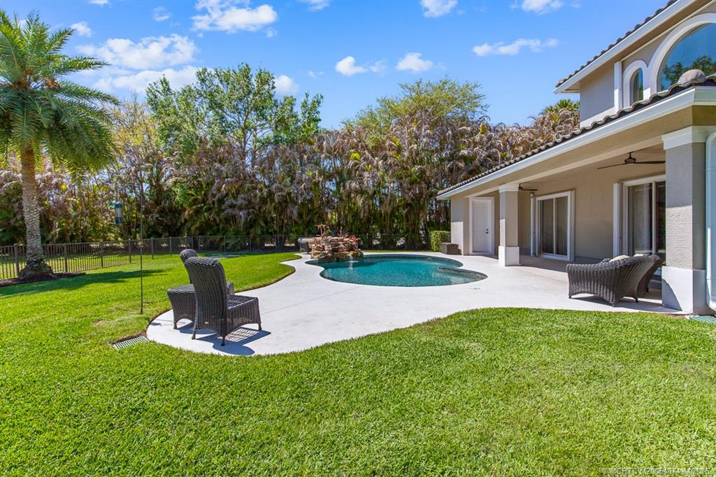 4811 SW Long Bay Drive