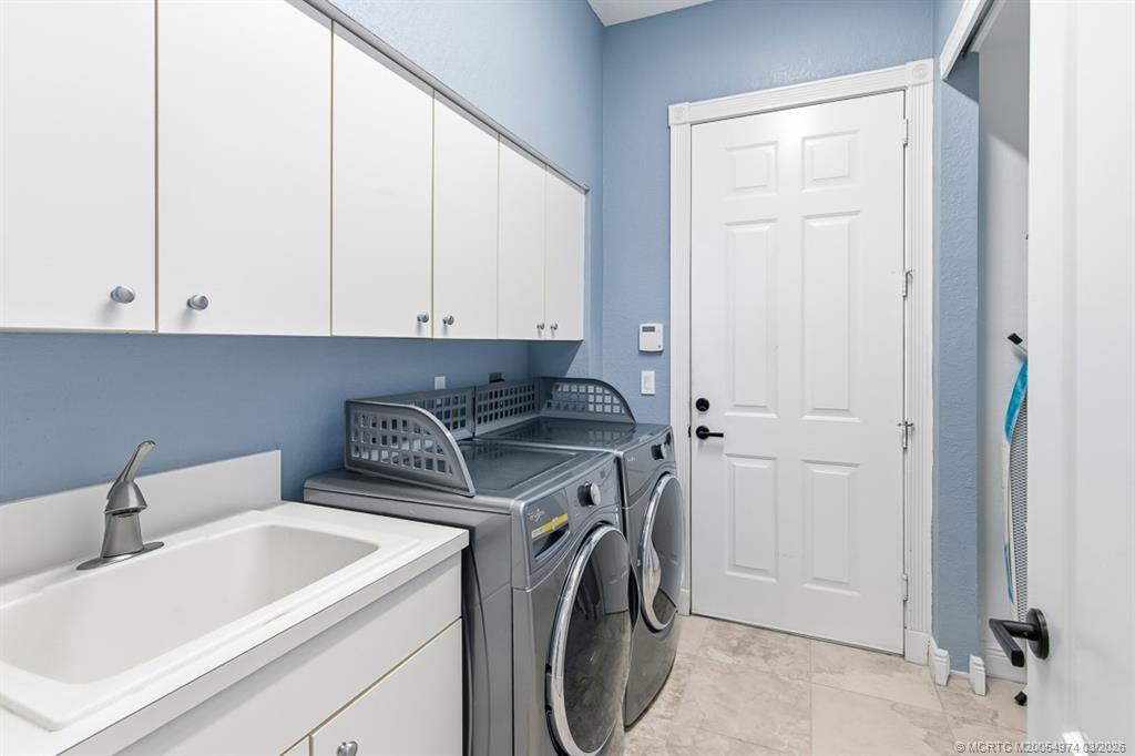 4811 SW Long Bay Drive