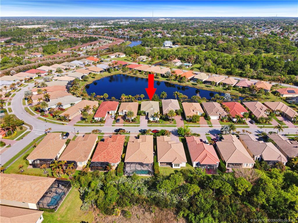 1661 NW Old Oak Terrace