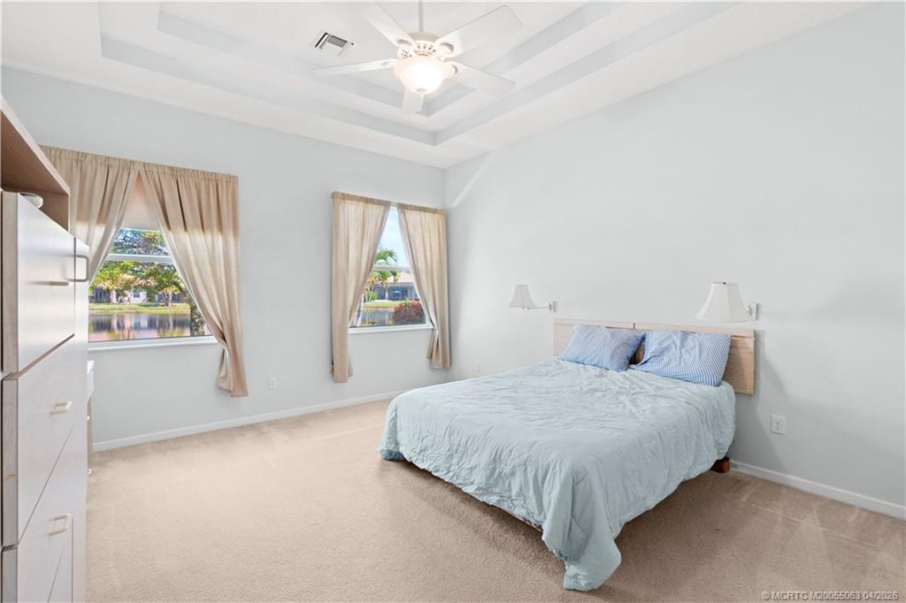 1661 NW Old Oak Terrace