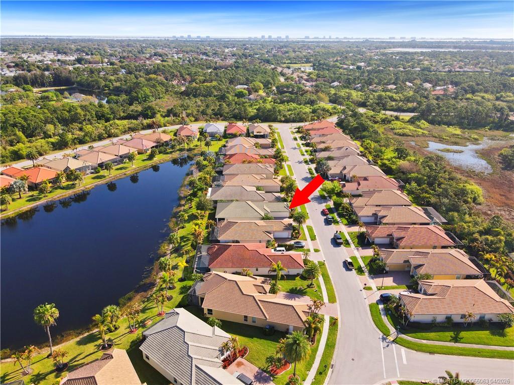 1661 NW Old Oak Terrace