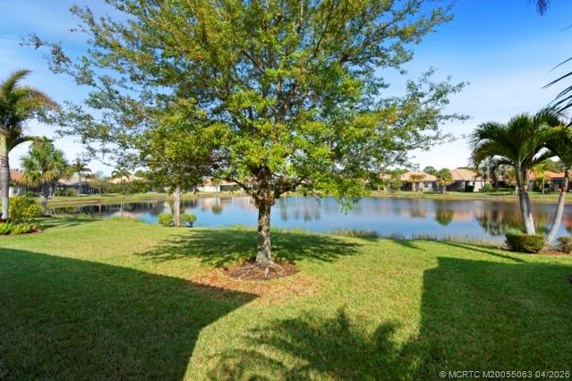 1661 NW Old Oak Terrace