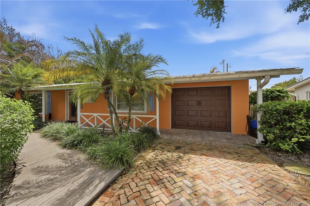 1038 NE Hansen Terrace