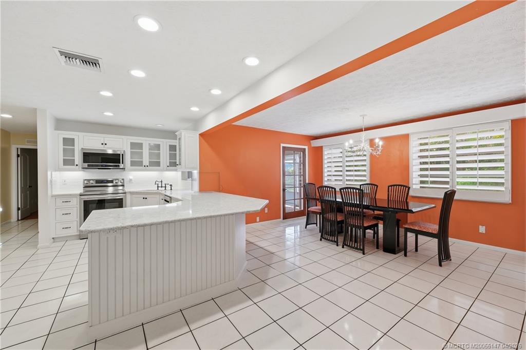 1038 NE Hansen Terrace