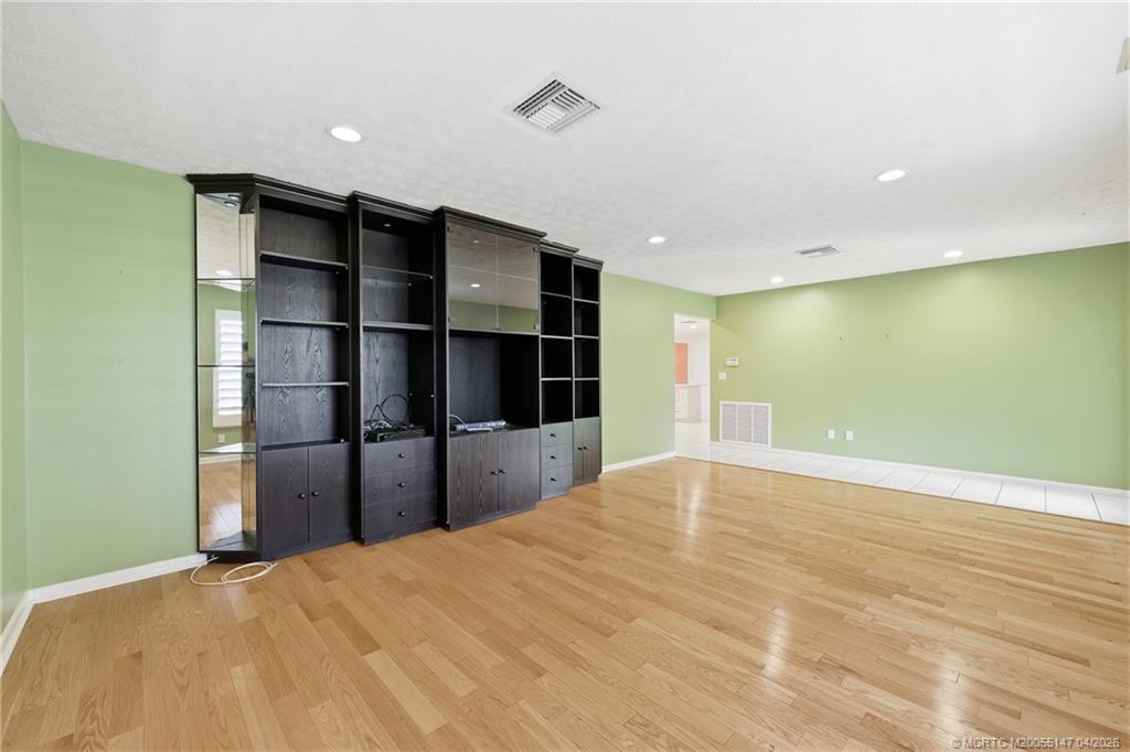 1038 NE Hansen Terrace