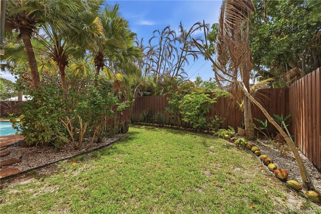 1038 NE Hansen Terrace