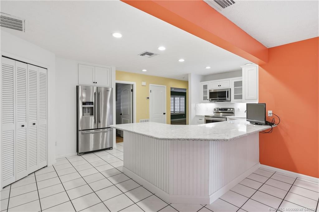 1038 NE Hansen Terrace