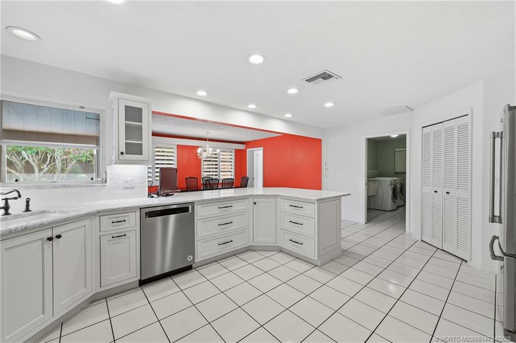 1038 NE Hansen Terrace