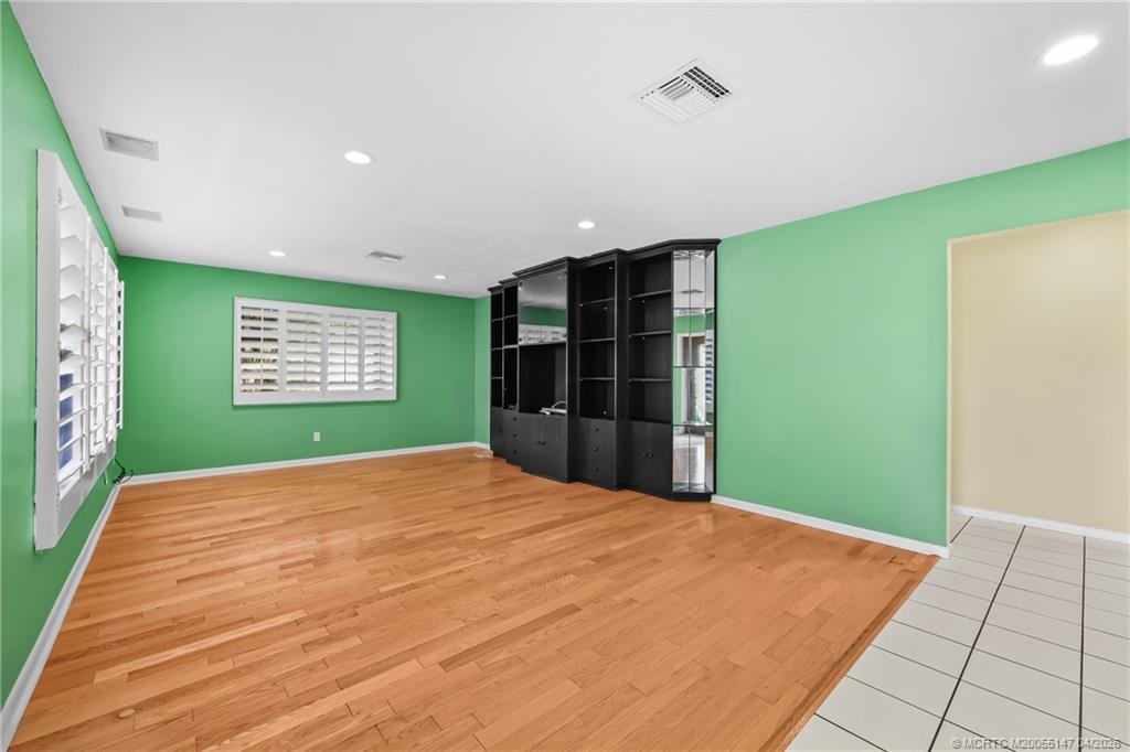 1038 NE Hansen Terrace