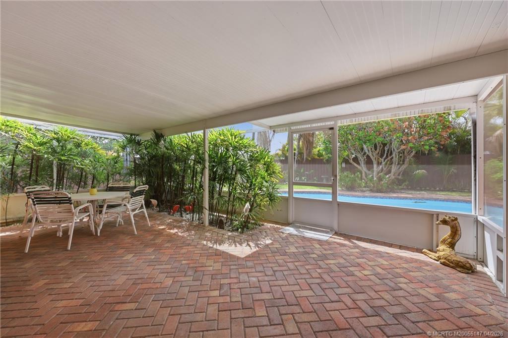 1038 NE Hansen Terrace
