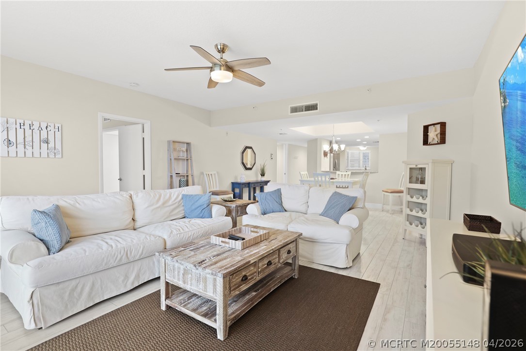 579 NE Plantation Road N-107