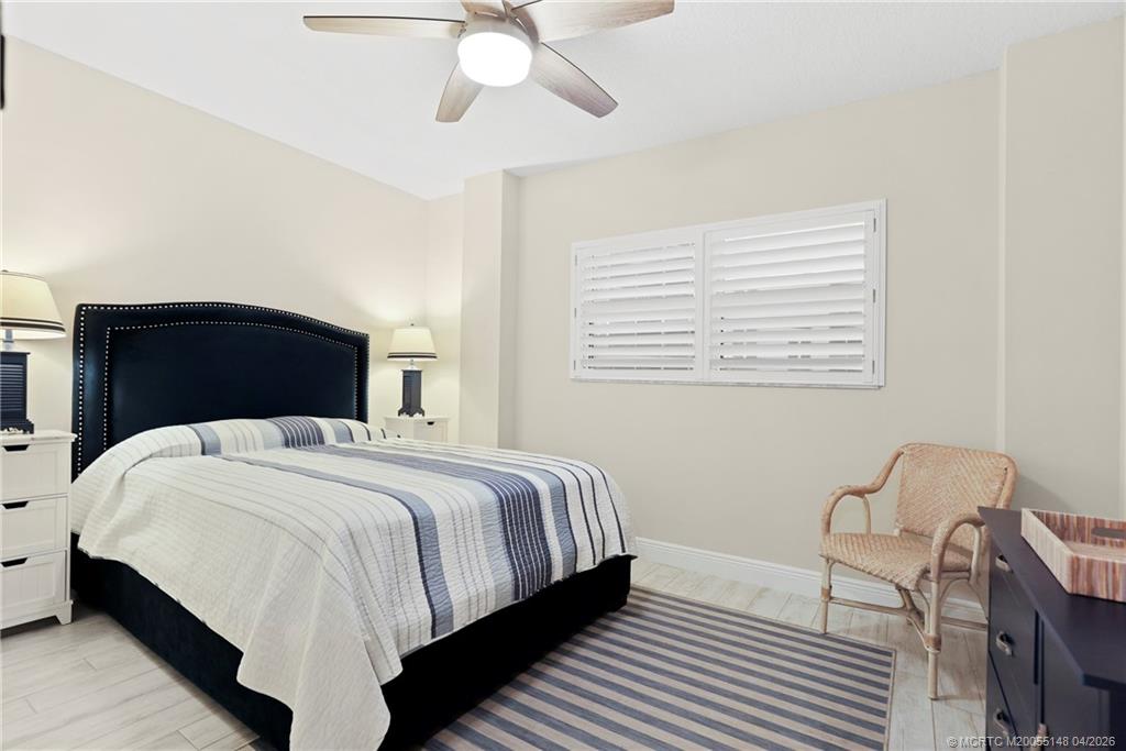 579 NE Plantation Road N-107