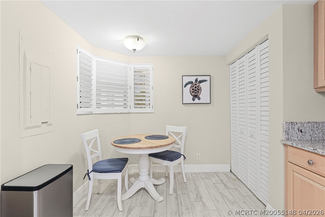 579 NE Plantation Road N-107