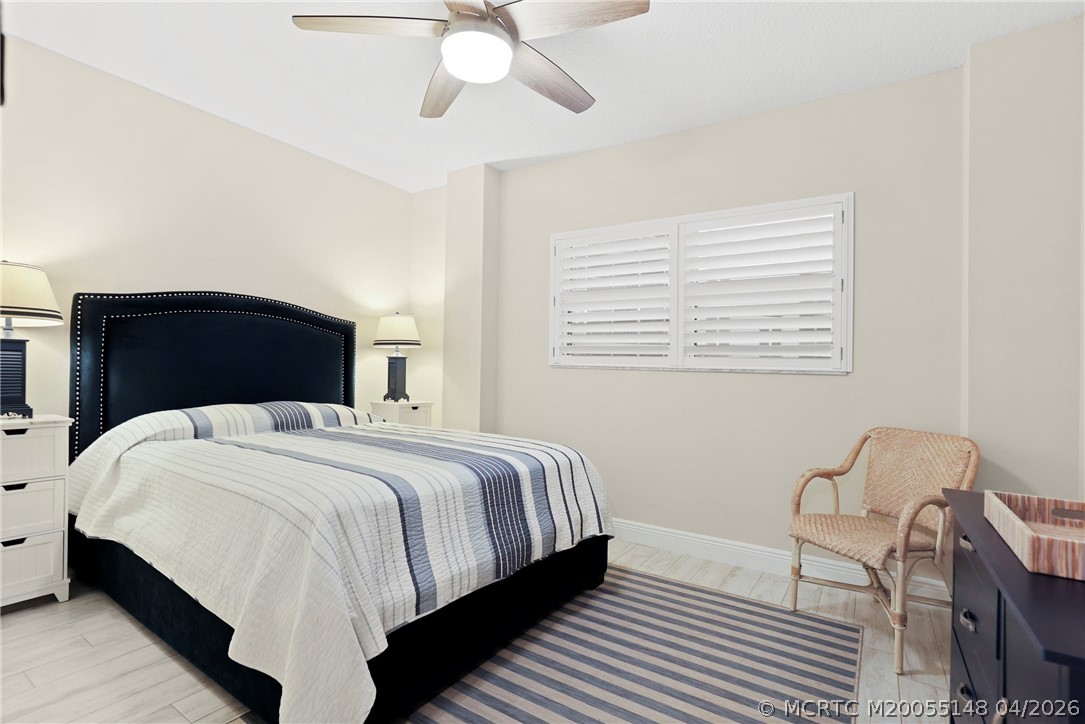579 NE Plantation Road N-107
