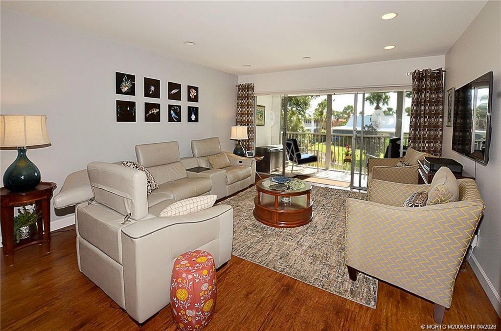 1854 SW Palm City Road 203