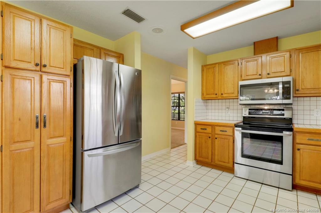5502 Echo Pines Circle W