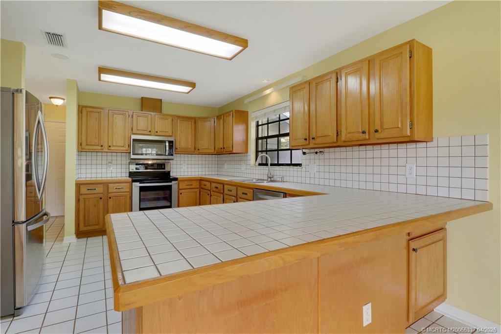 5502 Echo Pines Circle W