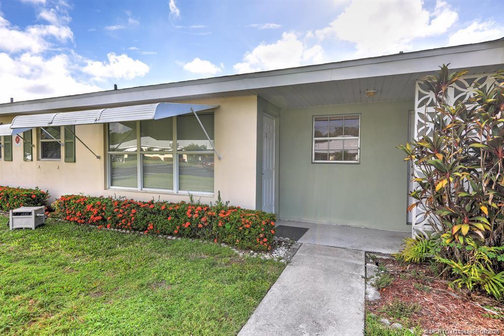 112 Lakes End Drive C