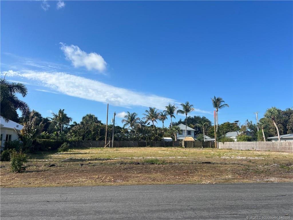 818 SE Riverside Drive