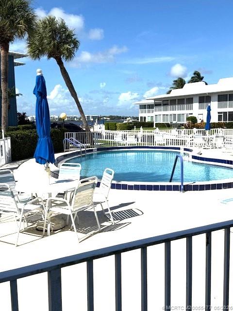 1852 SW Palm City Road 201