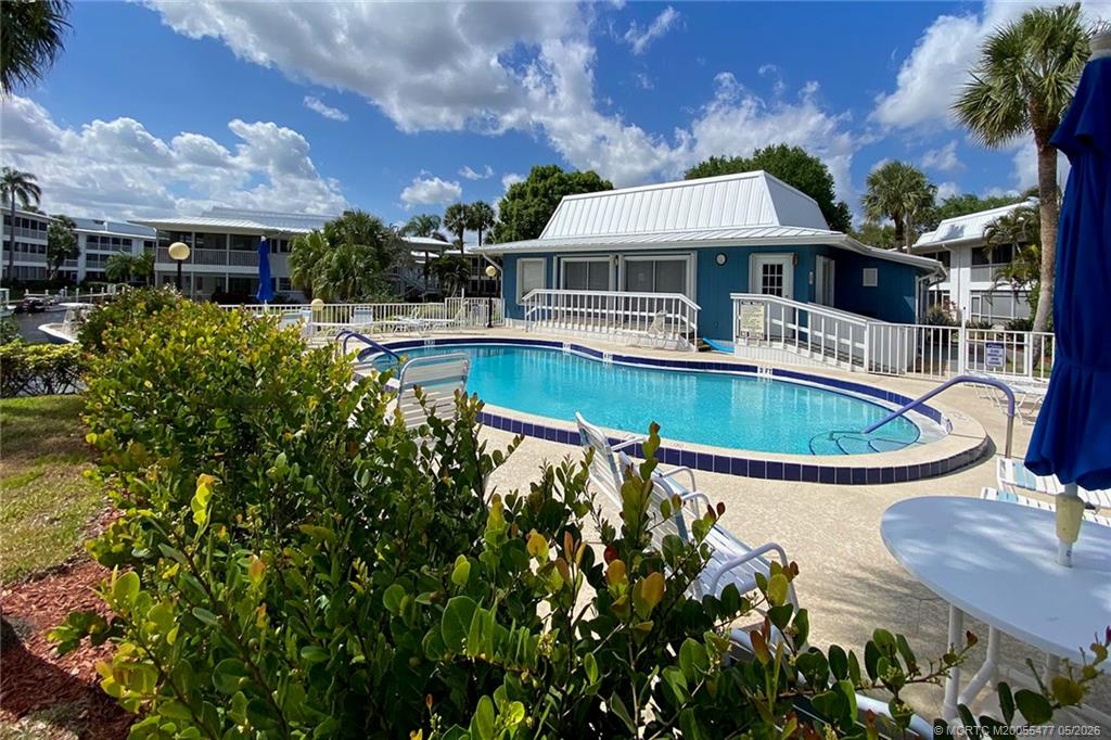 1852 SW Palm City Road 201