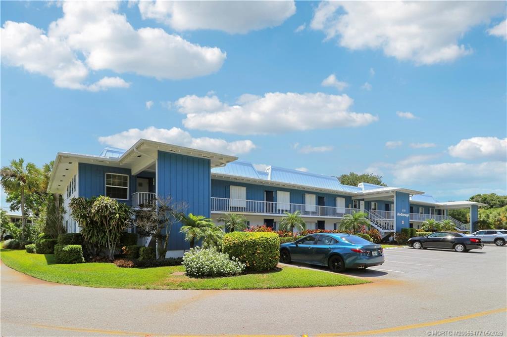 1852 SW Palm City Road 201