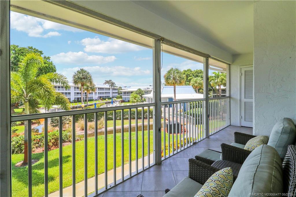 1852 SW Palm City Road 201