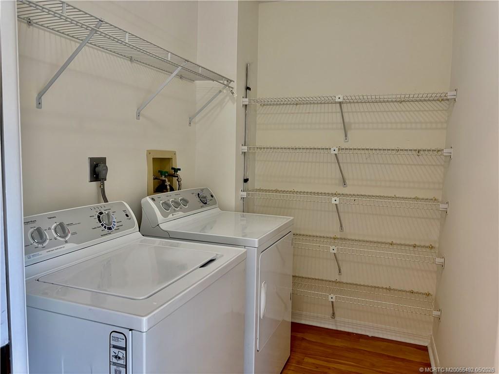 802 SE Central Parkway 14