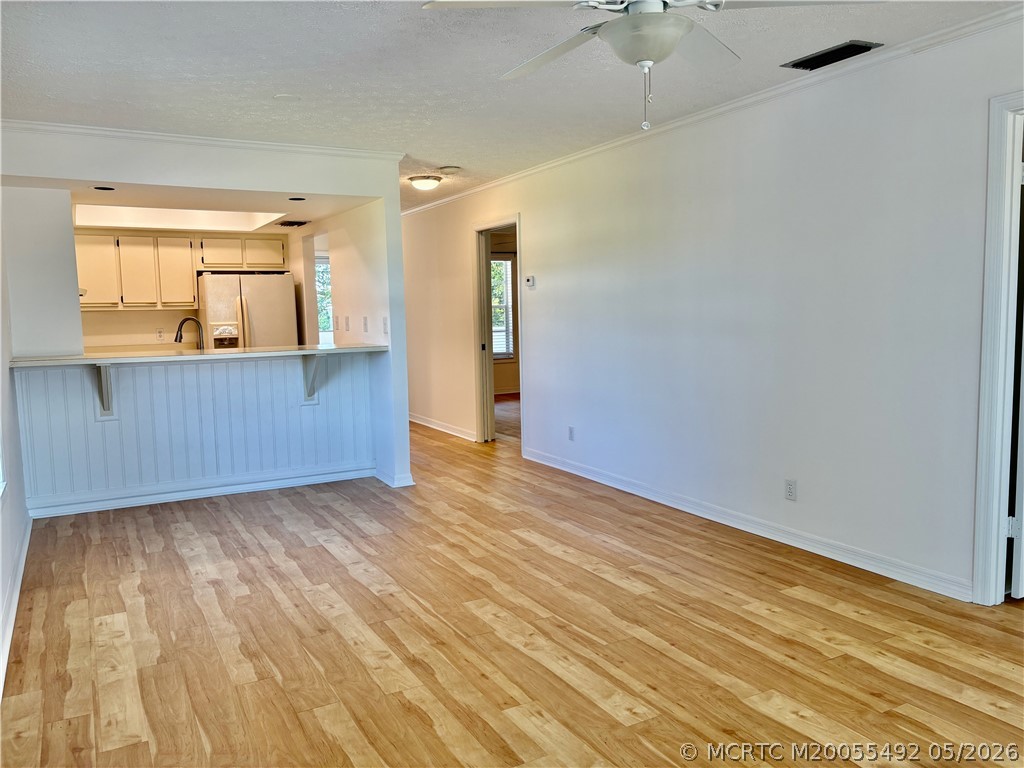 802 SE Central Parkway 14