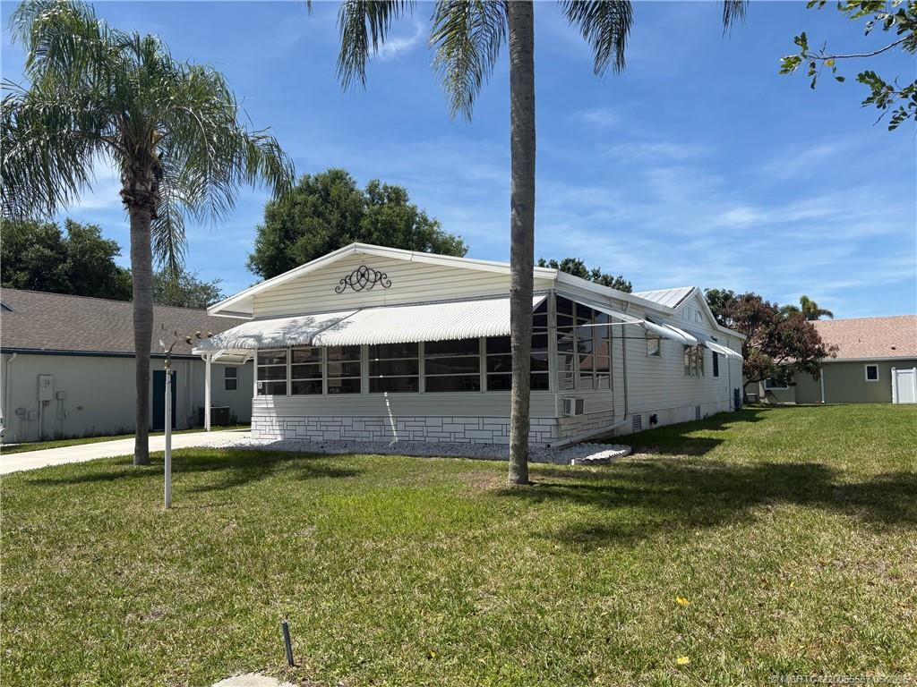 2465 SW Versailles Terrace