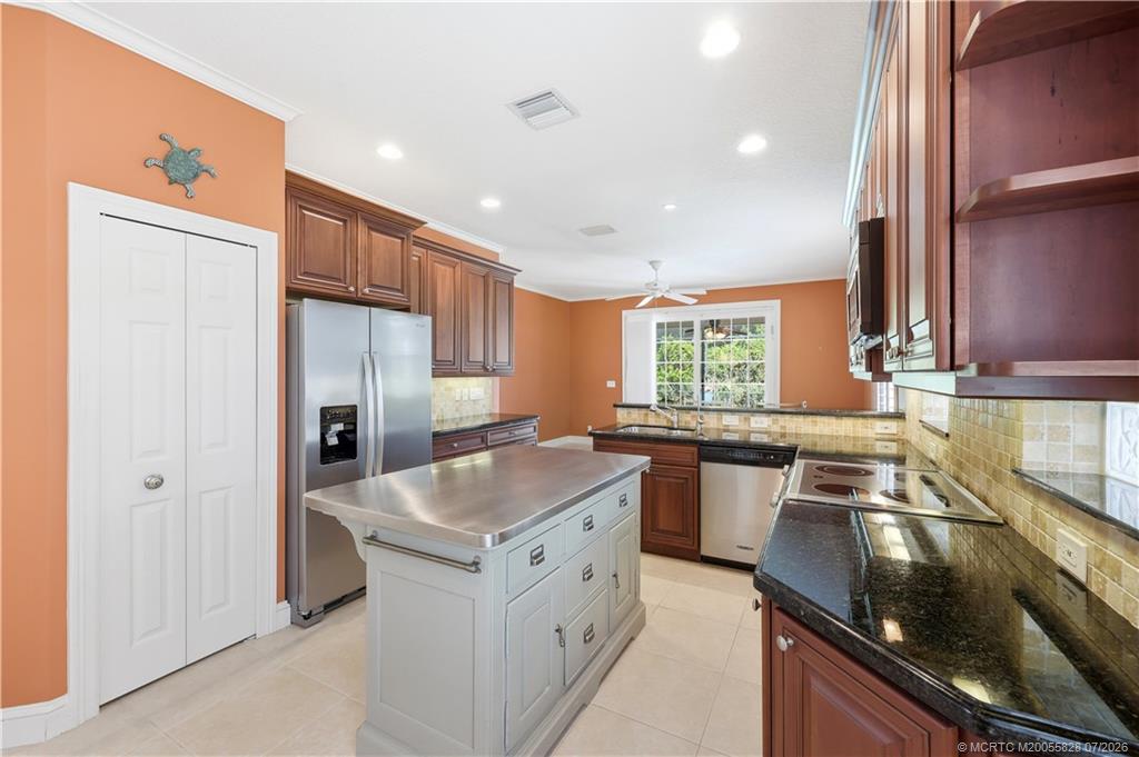 3736 NW Deer Oak Drive