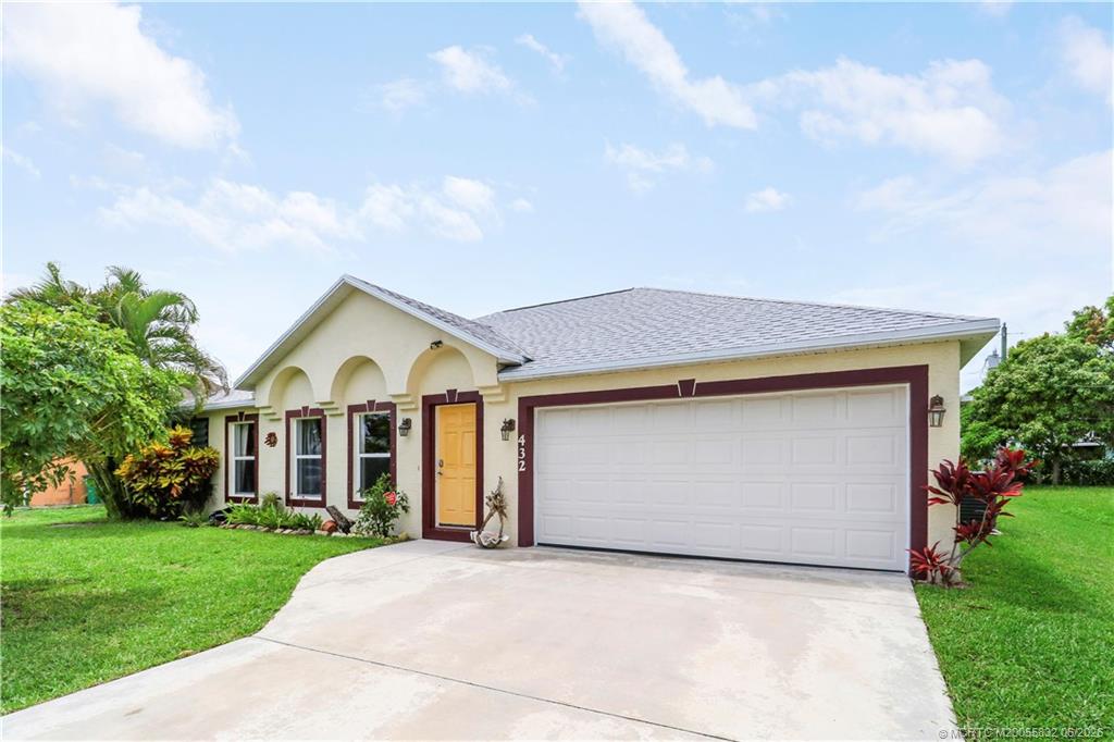 432 NW Raymond Lane