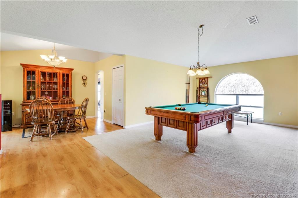 432 NW Raymond Lane