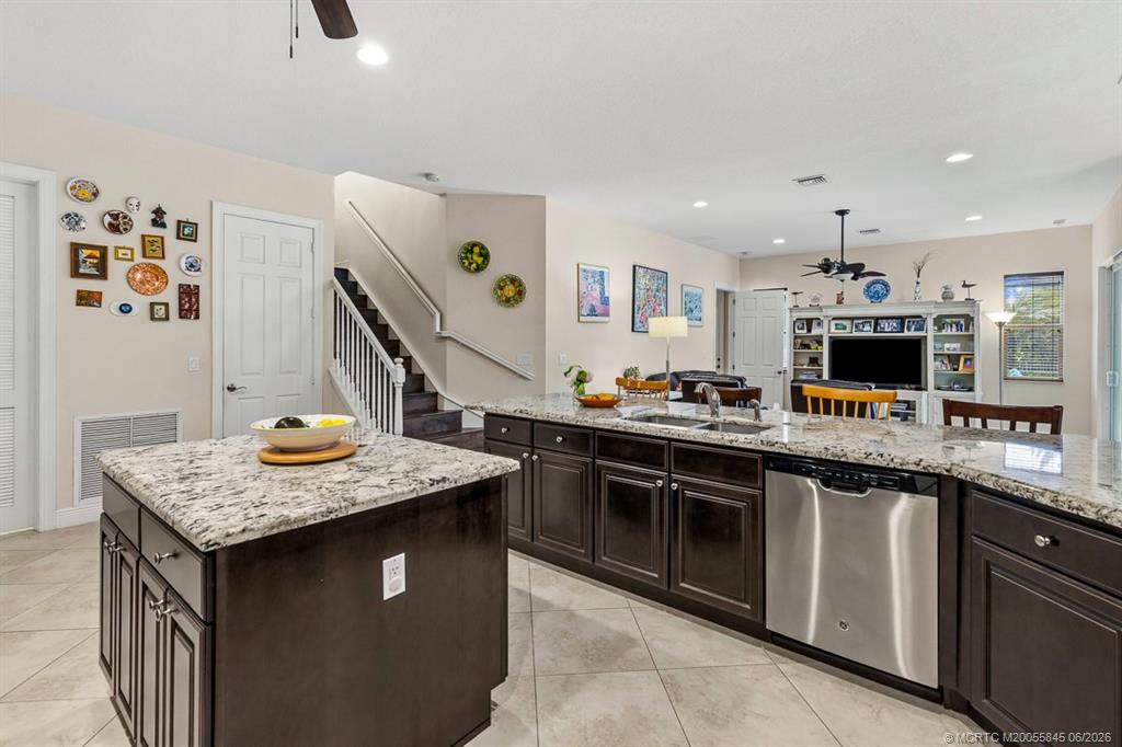 7664 SE Belle Maison Drive