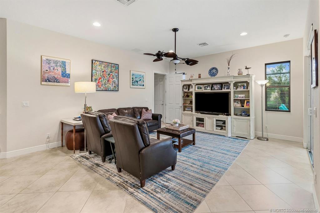 7664 SE Belle Maison Drive