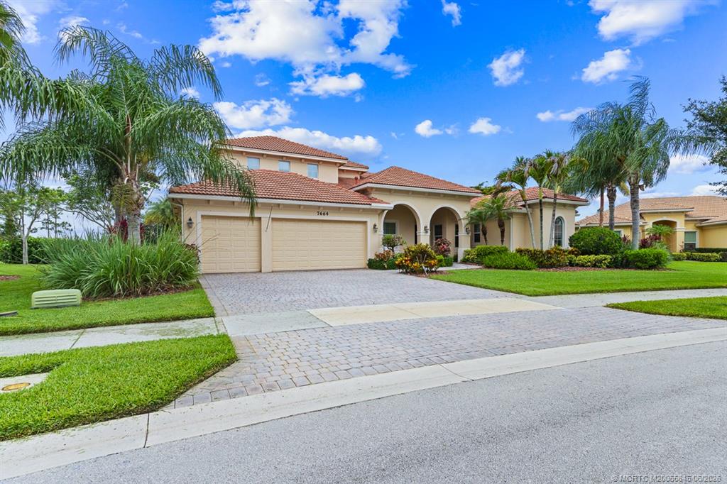 7664 SE Belle Maison Drive