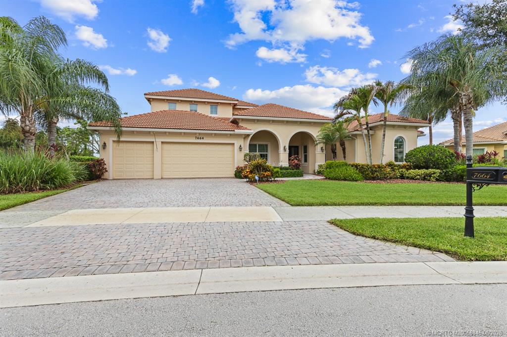 7664 SE Belle Maison Drive