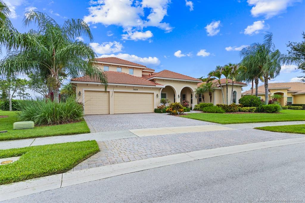 7664 SE Belle Maison Drive