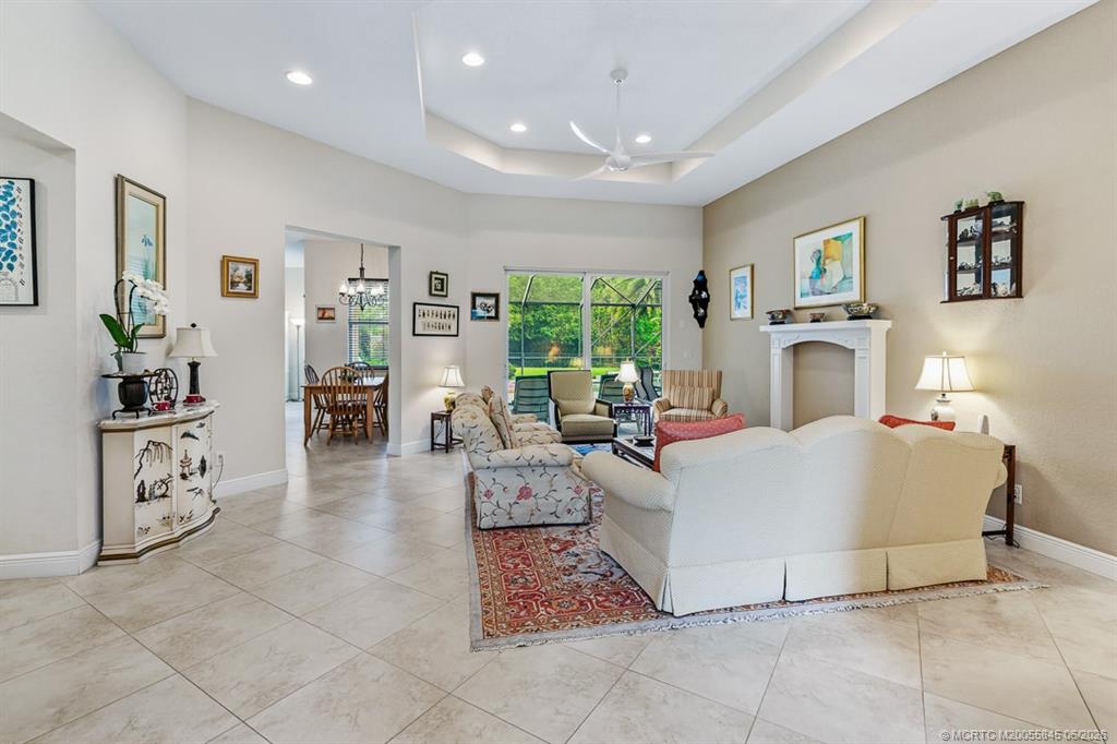 7664 SE Belle Maison Drive